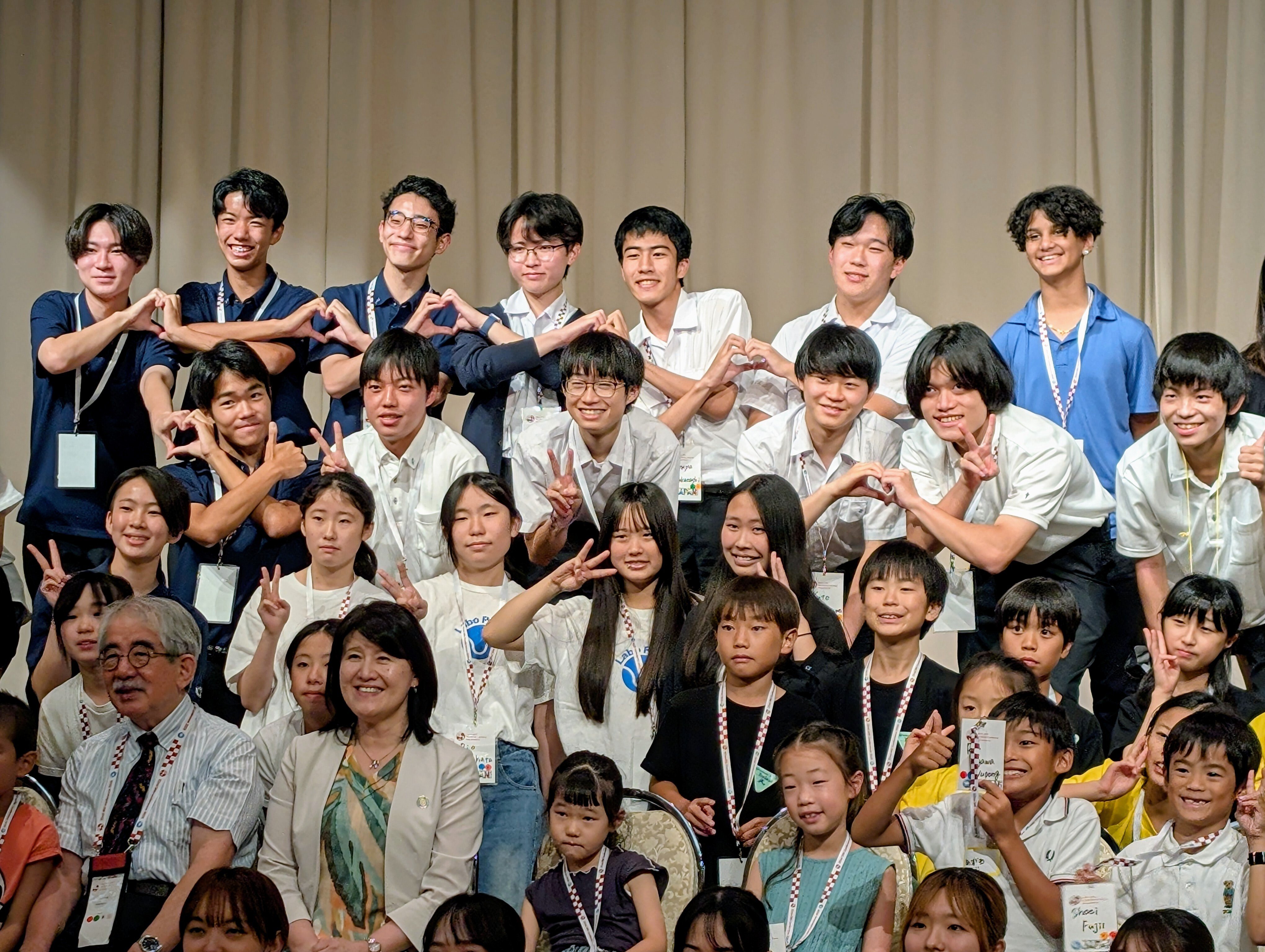 2025.7.21キッズカンファレンス集合写真笑顔全開